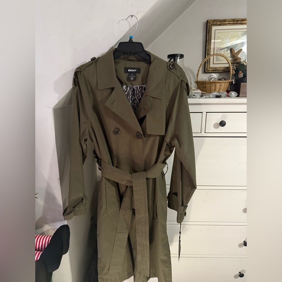 Dkny Jackets & Blazers - DKNY Green Double-Breasted Trench Coat with leopard lining NWT